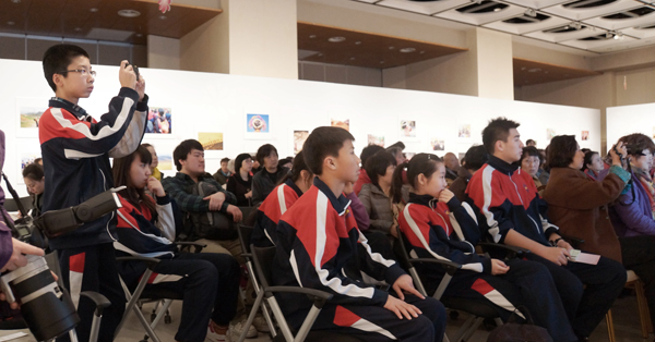 12.ZWУW,14qչСܷ缰ͬWϯ n.       zӰ