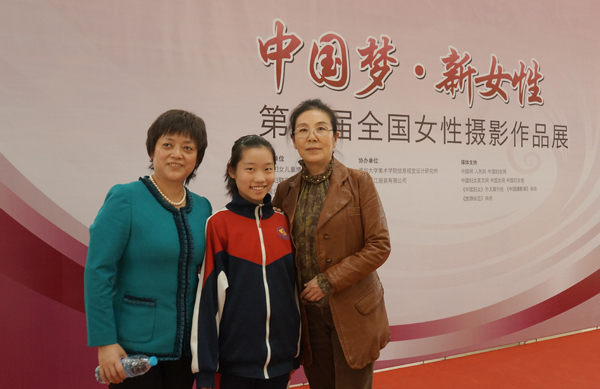 9.չ[F            zӰ