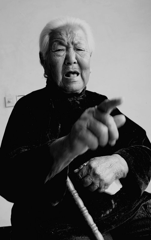 4Vfƪ}ɽĸHࣨ93q 1922}ɽhСIlľf1943Їahɷw֥m1940Їah^СIPһ^hίӛhMıϼɲʳMȺڵڵصBUѸDƺͻͨIz