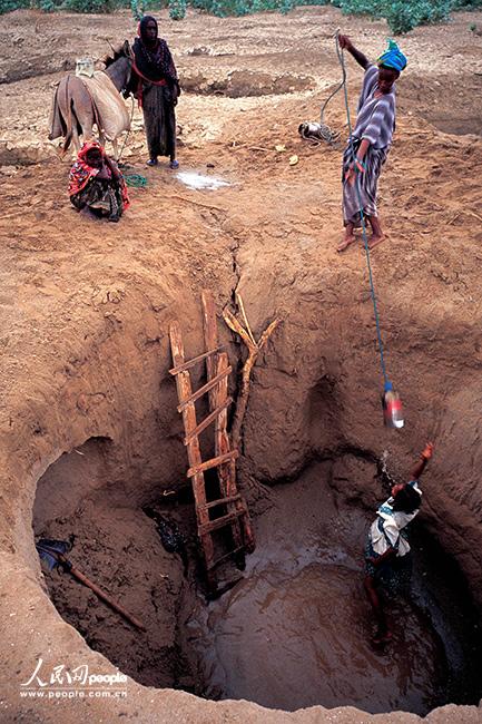 W֮Դ@ӵˮÿھֻܹ˴ˮˮһֱ_y} ӔzӰ