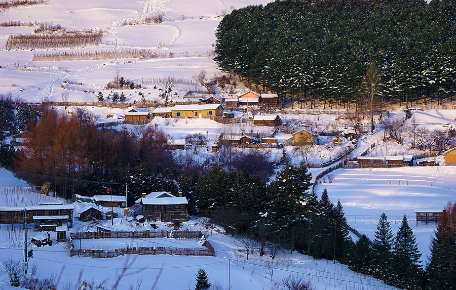 @ڡЇѩ塪ɎXĵѩǼʡRлɽT^͵ɽ|ɎXȻBļɫǶѩ}}ybع箋ɎXеصĔzӰ,B_۵ĔzӰҲ@LӰu顰P|ѩ塪ˮīɎX