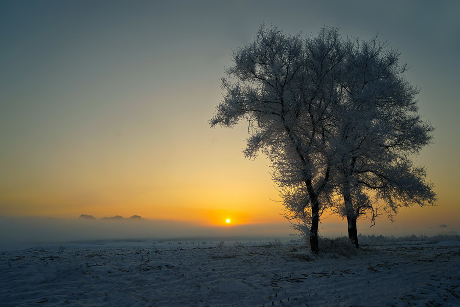 @FڡuĔzFڡuǼɻϵһСuﲻĽˮvˮF՚,ژY˪WQ֮顰FɻɰܶطܿFɍuFڡ@ĵ؄^Ѕ^нˮh՚@ཻ׺춼Fڡ˪ѩyǳЕrFhɾȻ@ҲǔzӰĵط