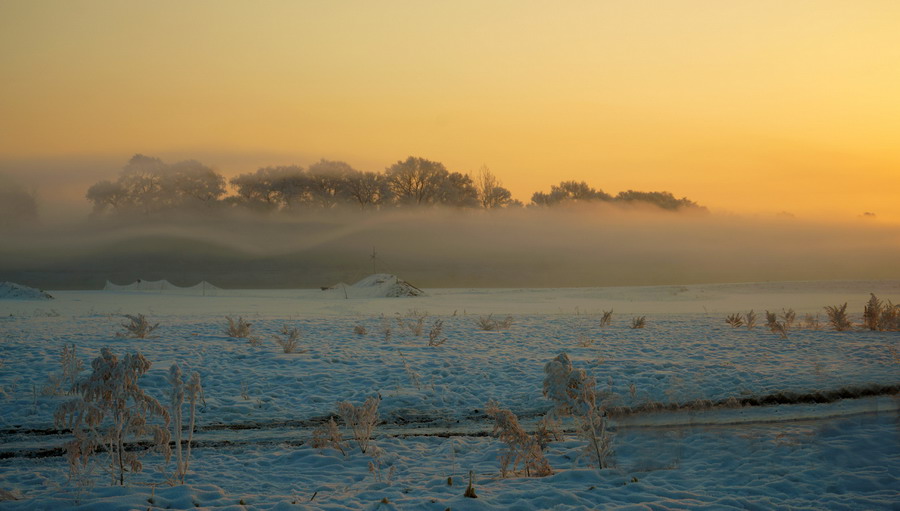 @FڡuĔzFڡuǼɻϵһСuﲻĽˮvˮF՚,ژY˪WQ֮顰FɻɰܶطܿFɍuFڡ@ĵ؄^Ѕ^нˮh՚@ཻ׺춼Fڡ˪ѩyǳЕrFhɾȻ@ҲǔzӰĵط