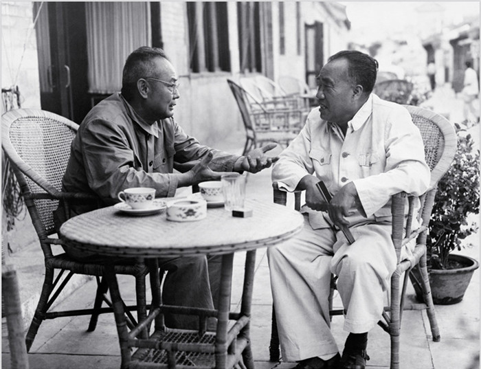 7.~ӢϺ(1953 z)