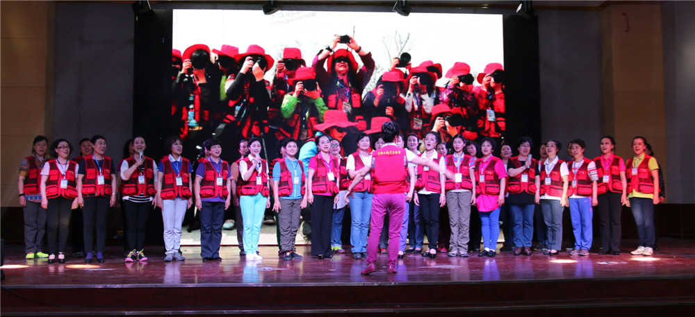 1.LFɆTϳЇŮzӰ֮衷·fzӰ