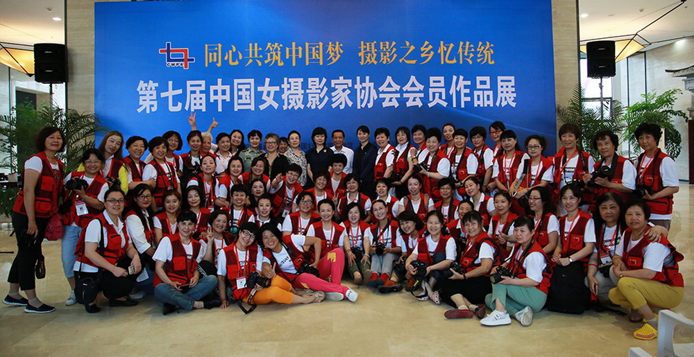 1.ߌЇŮzӰ҅fTƷչ_ĻʽӰzӰ