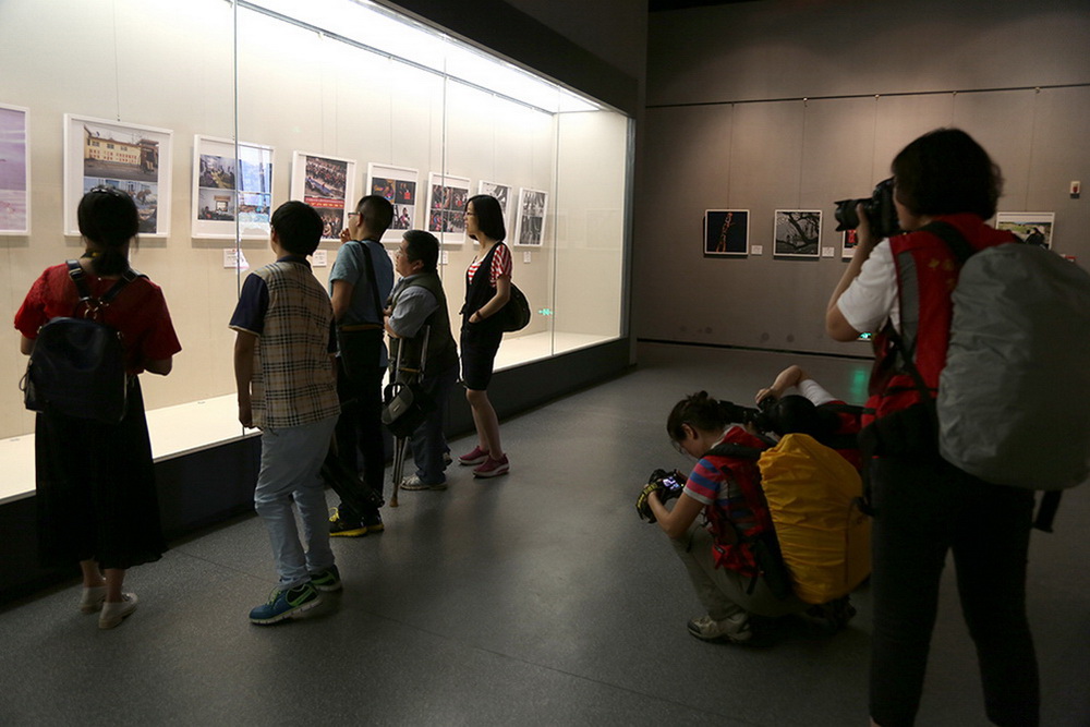 19.TͮȺ^չ[RϼzӰ