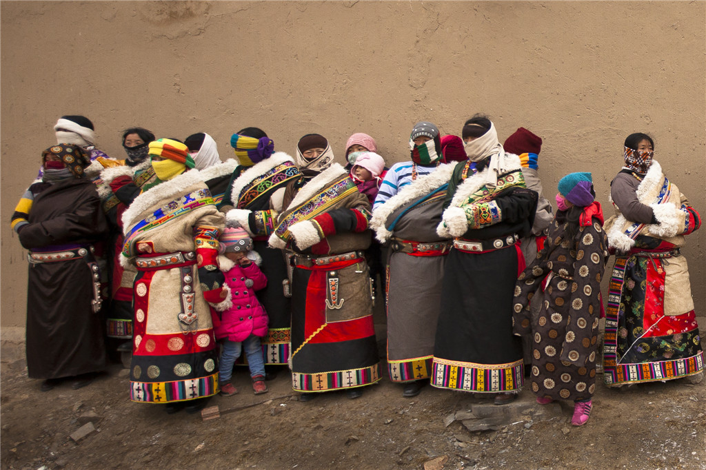 ߌЇŮzӰ҅fTƷչϵŮ˺ͺӂ