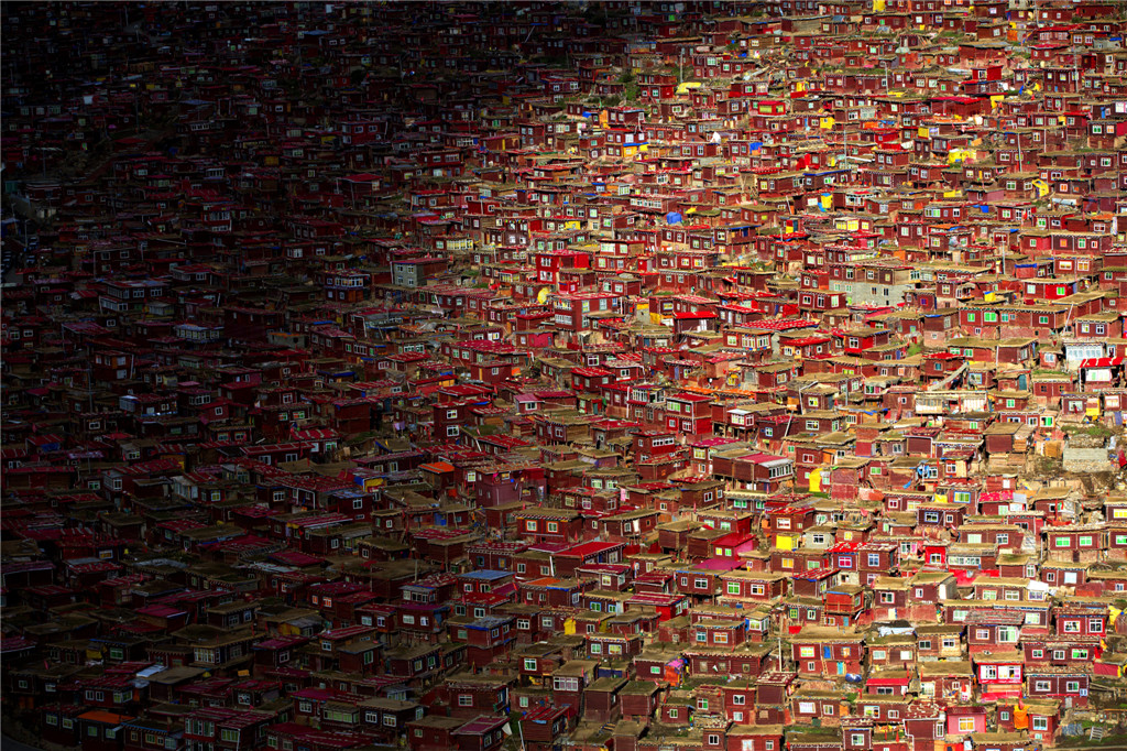 ߌЇŮzӰ҅fTƷչɫ_Ӱ