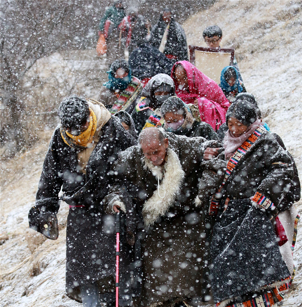 ߌЇŮzӰ҅fTƷչDɽ