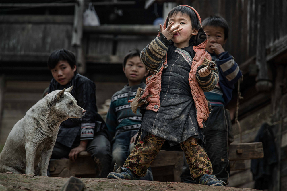 《兒童》陳建偉作品