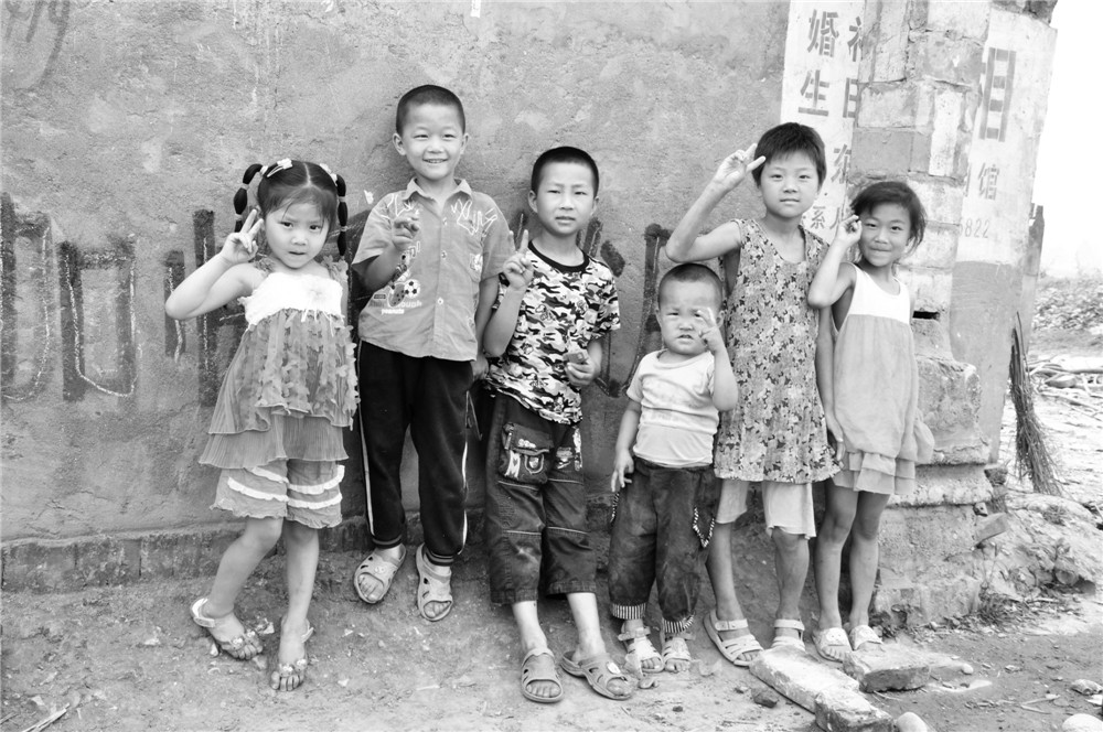 《移民兒童故事》周燕作品