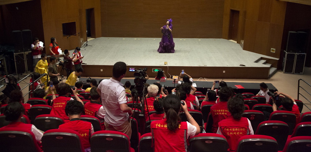 22.ؐԭݳЇŮzӰ҅fwAĔzӰ