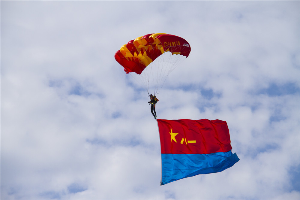 4Ї܊մW{꠺Ϳ܊\ӴȺǈݾʼ22꠆T1000׵ĸ߿xCt¶ĻӭLŭ꠆Tyһ܊ӭLwPh