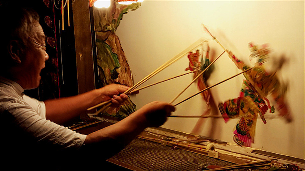 山東省女攝影家協會聚焦非遺傳承項目——泰安皮影采風紀實