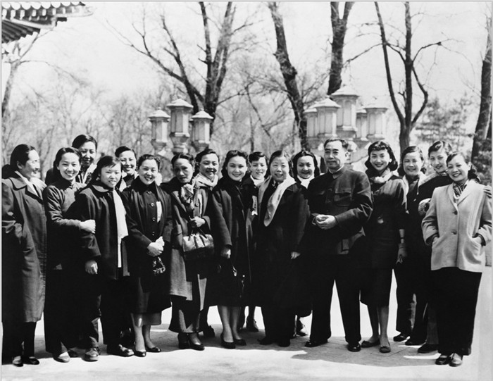 19.ܶfϺҊӰŮ݆TSӢĉܶfCחϹʯm(1957 z)