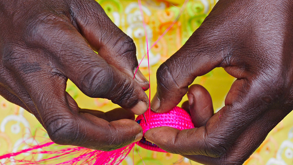 16ֹaƷǱR_rDŮBҺڵļȫ@p־SϵȤ