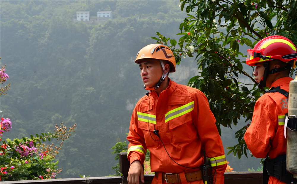 51.꠆T_Ļʽ{oozӰ