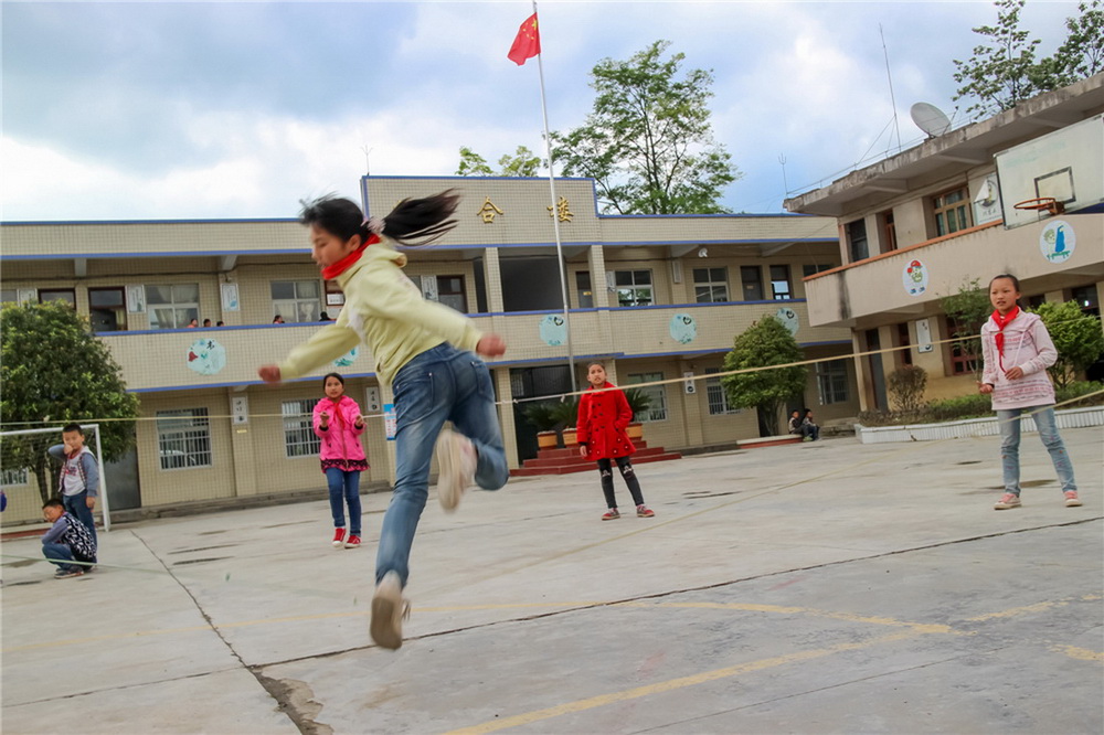 Ƥ  Ʒ   꼉FʡȪƺСW ngŮͬWϲgƤl