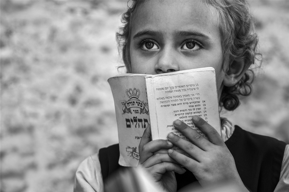 《虔誠的信仰》張艷作品