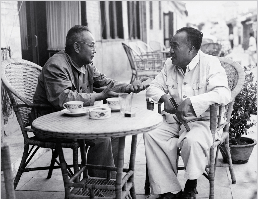 10.~ӢϺ(1953 z)