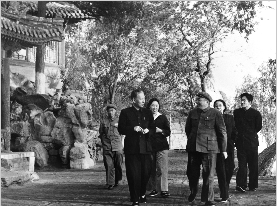 11.ְϺɢ(1952 z)