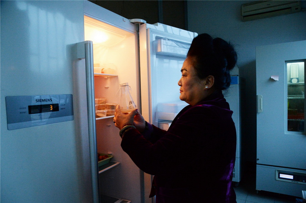 4.鿴씳xLr(RAzӰ)