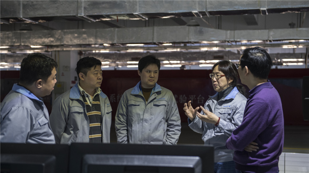 wtlڿǰհϪ۹挦y}ηDUIF꠹һy}aˇȸل܇MIĿհײ_HMˮƽҲڲƴеһһ߷(zӰ)