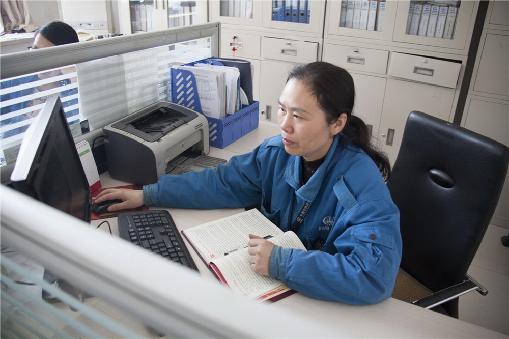 24.hTڹ֮JWhʮŴ(ԳzӰ)