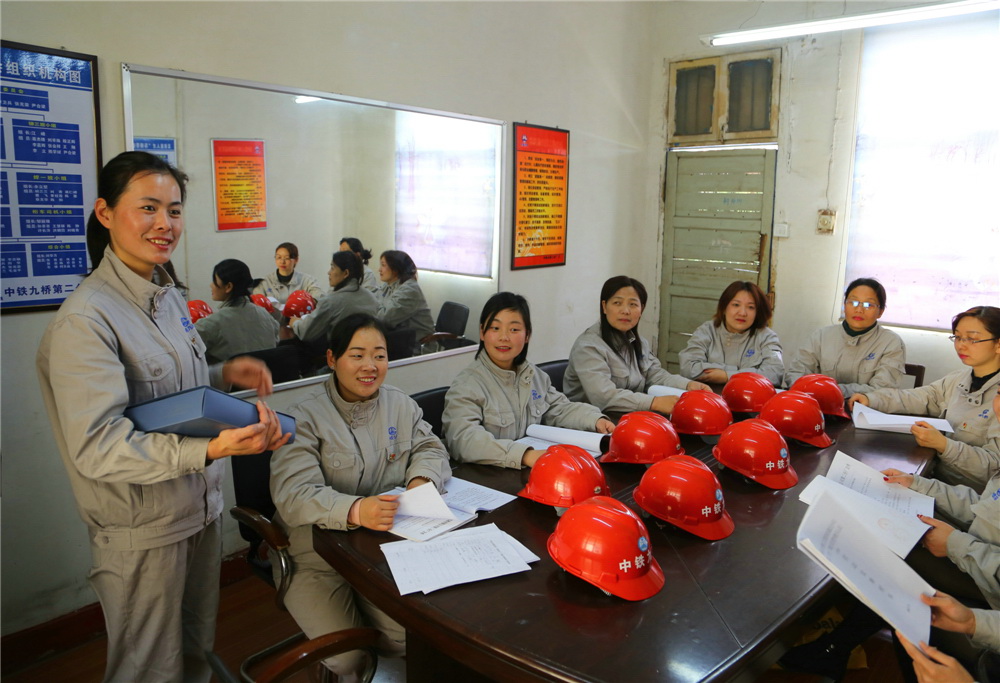 11.͈F꠽̽늺g(hzӰ)