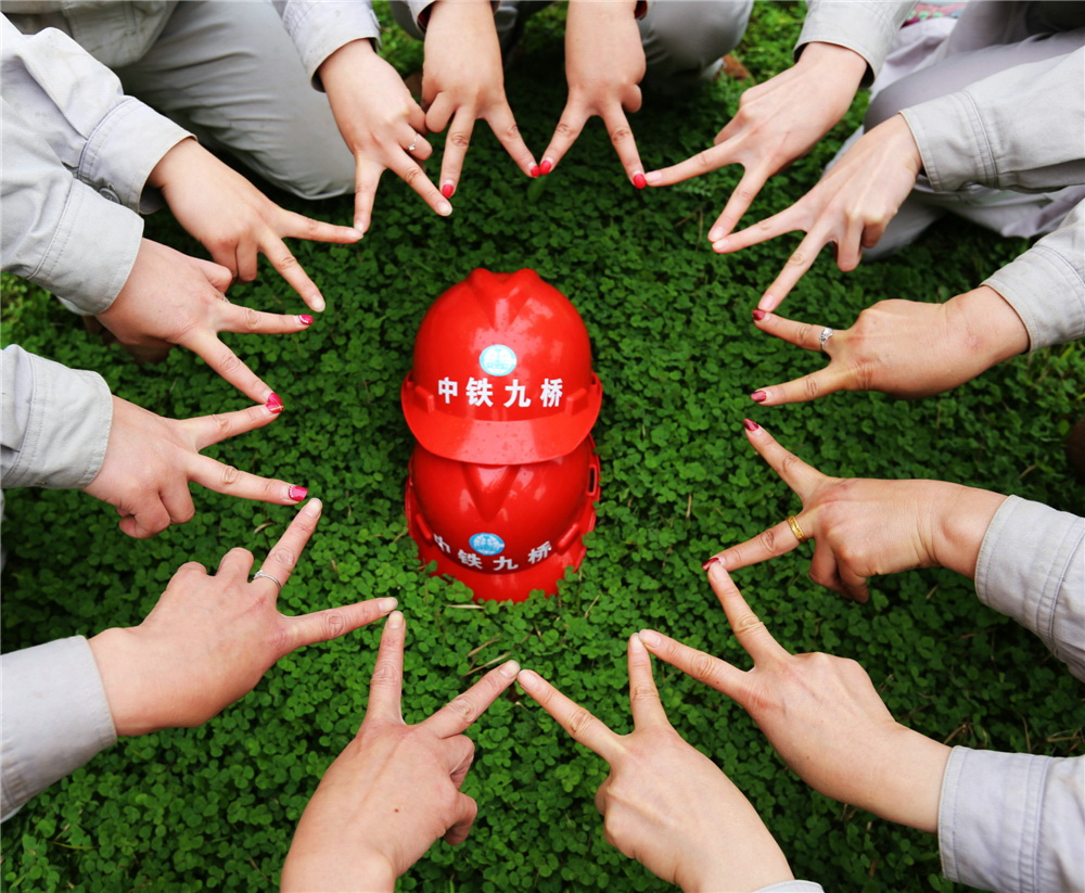 33.wwָȭȭFŘ(hzӰ)