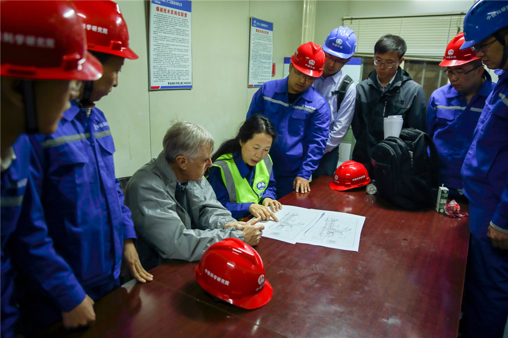 5.Ївl_8090|˵ġxҪ˵ıӢZPԺУć{ݔĺ݄ŘIԌWһĹPI~RИIԕhKڳɾ˽조ȫͨ(RzӰ)