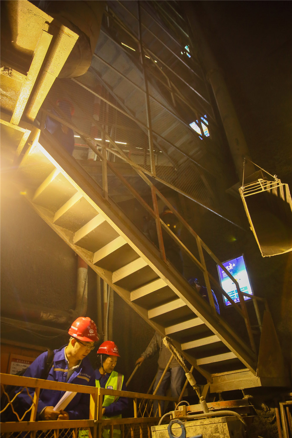 8.@QcBӵΨһͨ@һlMLĲʮ(RzӰ)