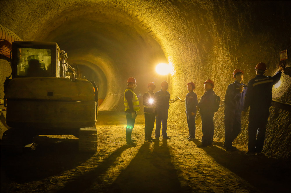 18.ИIǂMҕǵИISʩFŮMÿÿ@Nr㿂_ЦJ،fıoŰŮŶôܲ׌ŮM{^ӲČWgԄ׌ɲ@R侳[s ҊڌԒһ@߀zڇЦǲزסĵ(RzӰ)