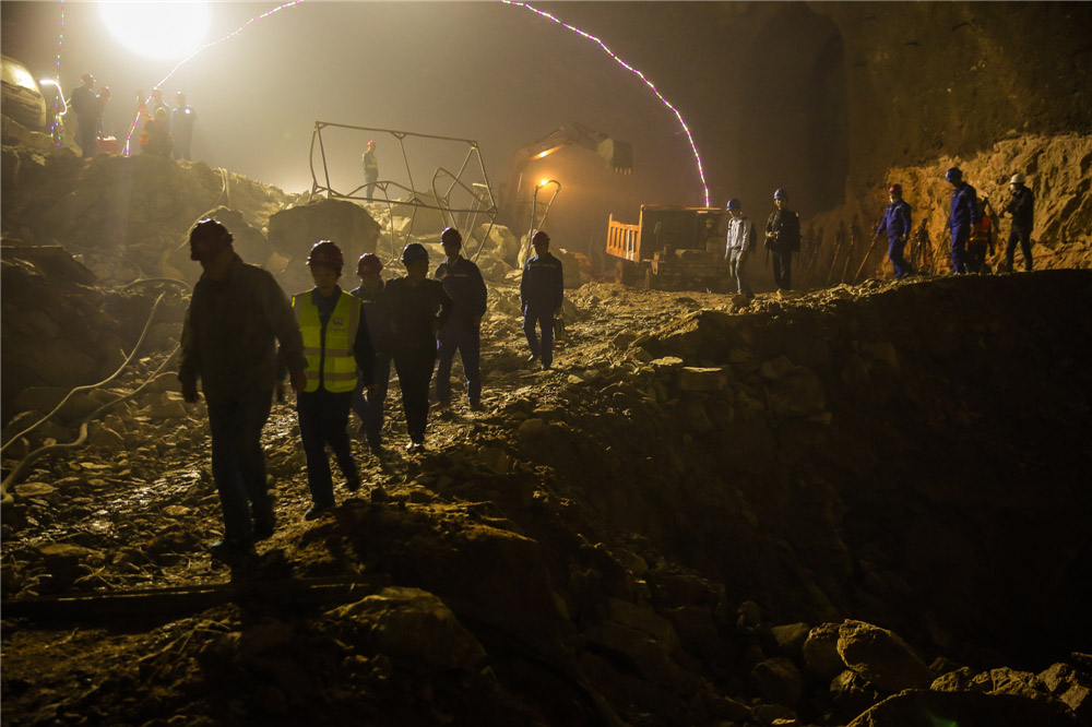 15.ڻ谵rc{ӑՓsĵ|r͑ʩԃhɵĿгɹQǰʩһЩy}FǰMķ(RzӰ)