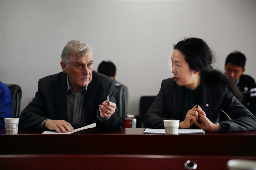 25.翴FRͣĕͬFOʩλˆTһ_չn}gĽӑ(RzӰ)