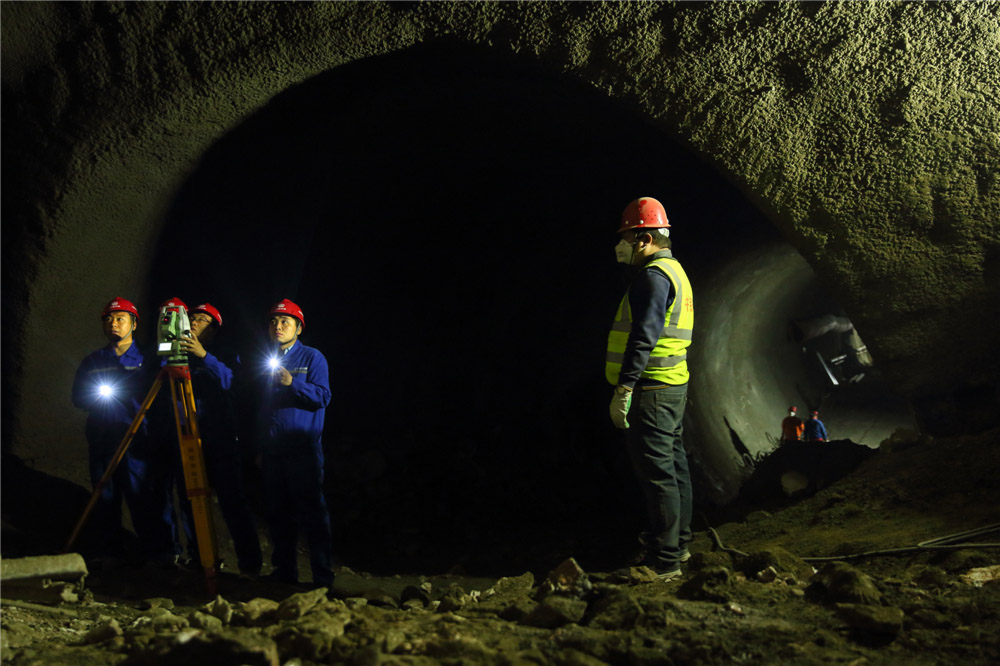 31.Ĕz^ָЩĬĬoڷۉmиĘıOy̎fՈoһЩR^@Щɐ۵Oy̎S@ЩoӢo҂ֻǱӰ(RzӰ)