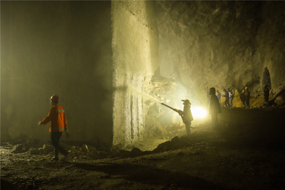 30.Ĕz^ָЩĬĬoڷۉmиĘıOy̎fՈoһЩR^@Щɐ۵Oy̎S@ЩoӢo҂ֻǱӰ(RzӰ)