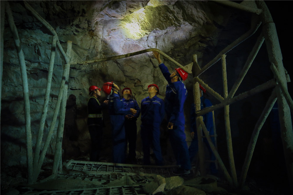 33.Ĕz^ָЩĬĬoڷۉmиĘıOy̎fՈoһЩR^@Щɐ۵Oy̎S@ЩoӢo҂ֻǱӰ(RzӰ)