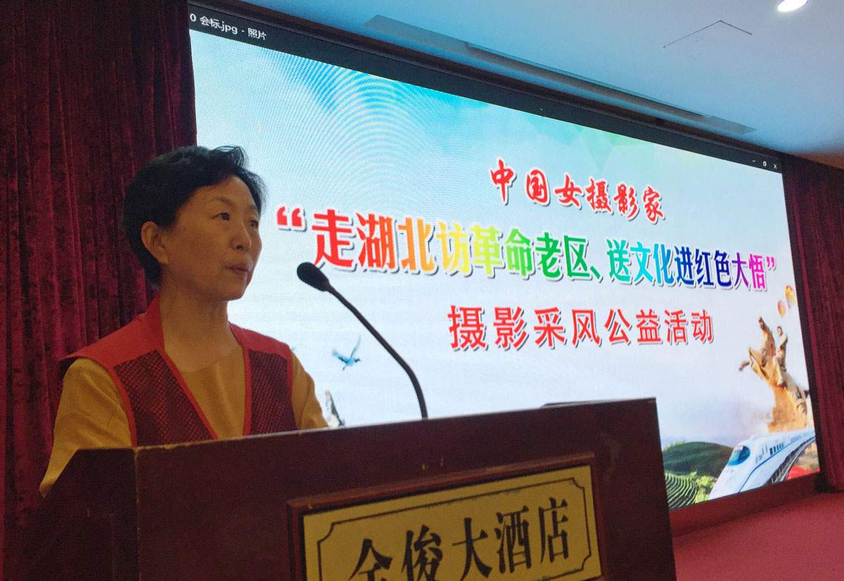 10.ɽ|ʡŮzӰ҅fϯϼlȻzӰ