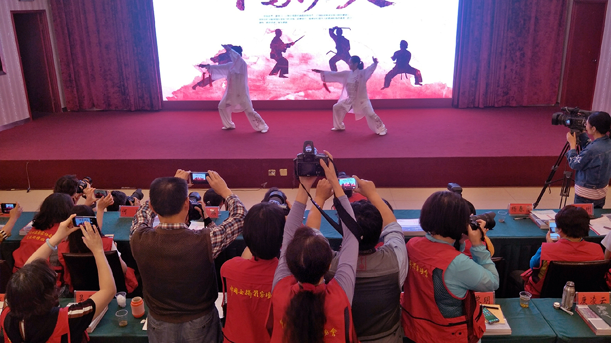 29.hzӰf32ʽ̫OСzӰ