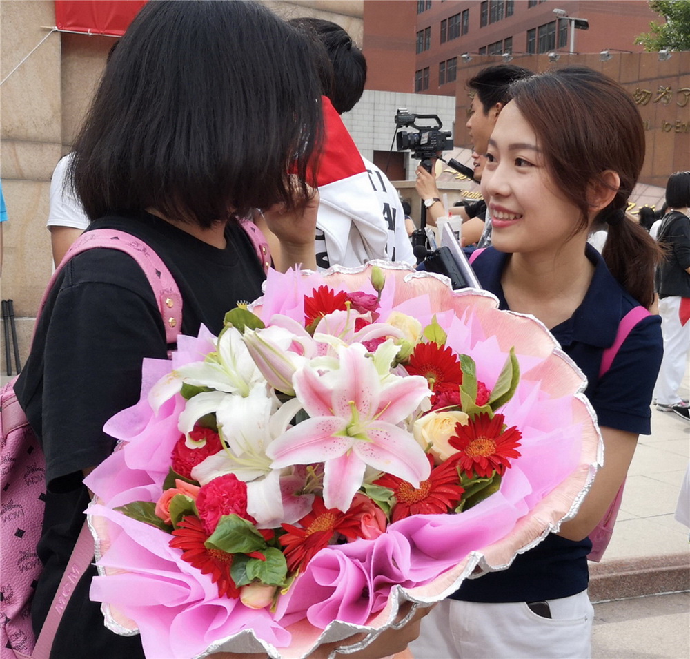 21.һλףRø߿Y׿ zӰ