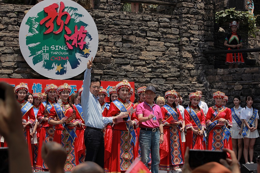 3.R@ù܊ɞλ{˼ҴĔzӰ