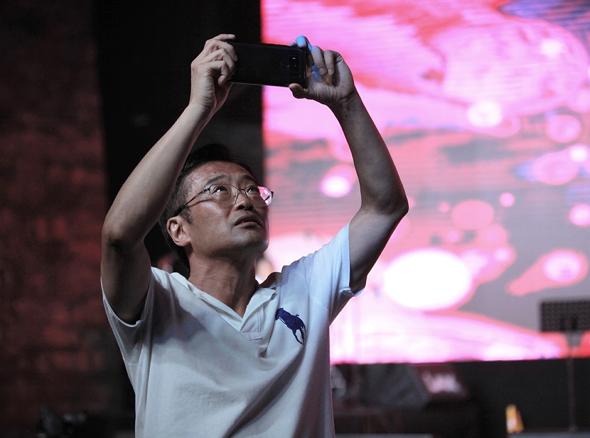 12.{hΰlչFL2018{˼ӬFĔzӰ