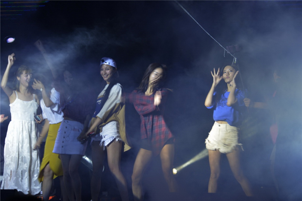 9.ЇĴġ{L鮋׼{˼ұLiveFunʹмҡ