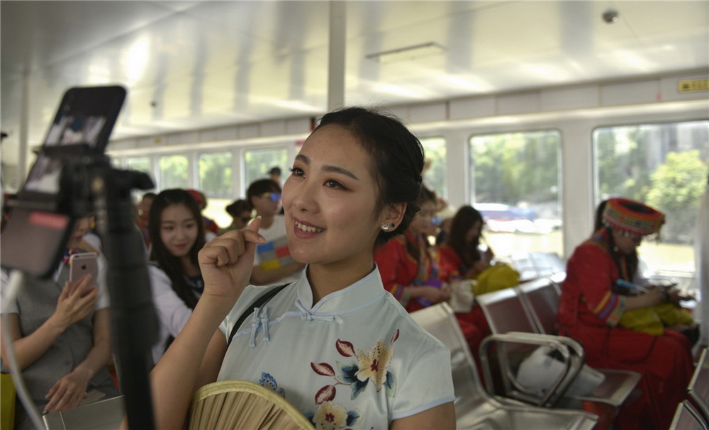 26.ЇLiveFunʹмҡ֙CֱF