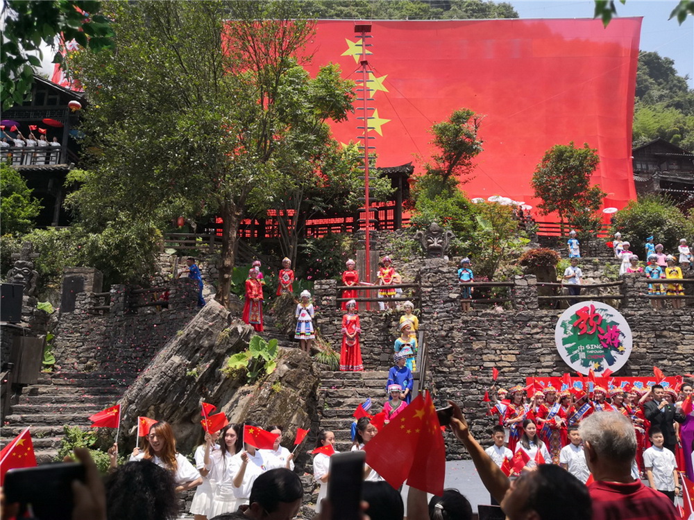 45.615{L鮋ߡLiveFunʹмҡһQِ{˼ek