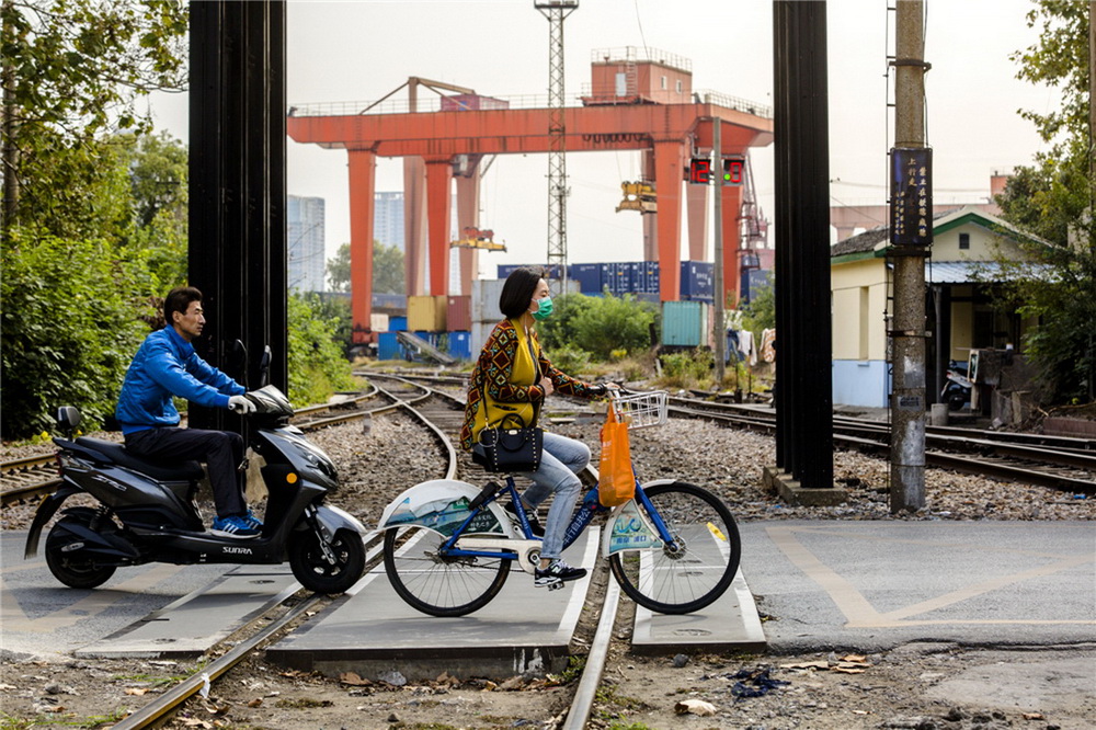 9.ϰ·ϡȻкܶϾֿڻ܇վס(wռ zӰ)