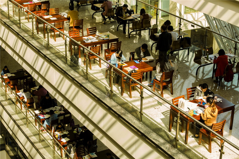 12.β롷ϾD^ПoβWӰ(wռ zӰ)