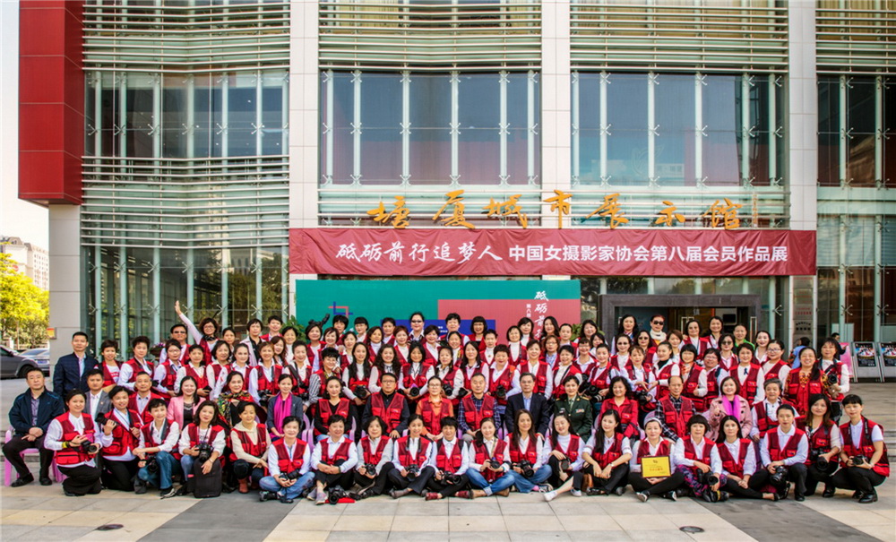 1.ƵZǰ׷ˡڰˌЇŮzӰ҅fTƷչ߰ŮzӰM|ݸB悔zӰLϵл